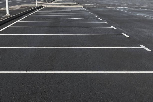 Road Marking Contractor Dubai - Thermoplastic Road Marking UAE - Pavebuild
